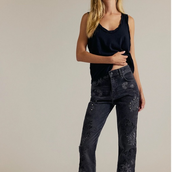 NWT - We The Free Irie Embroidered and Studded Jeans - Size 30 MOVED TO EBAY - Picture 3 of 5